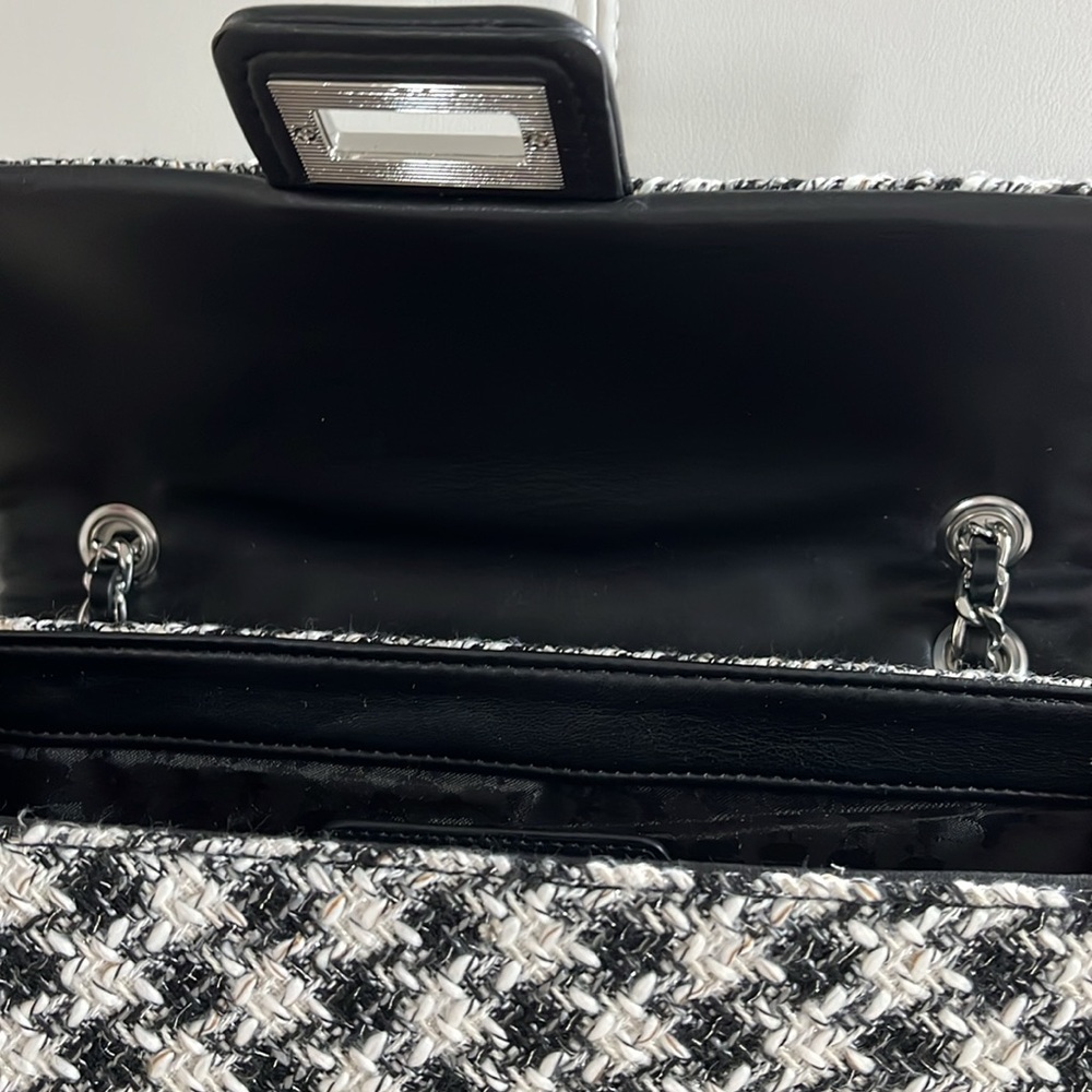 Black and White Tweed Shoulder Bag - Picture 8 of 9